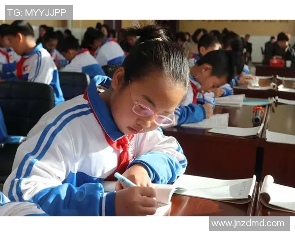 成都极限运动队协作方式的深度比较与分析探讨